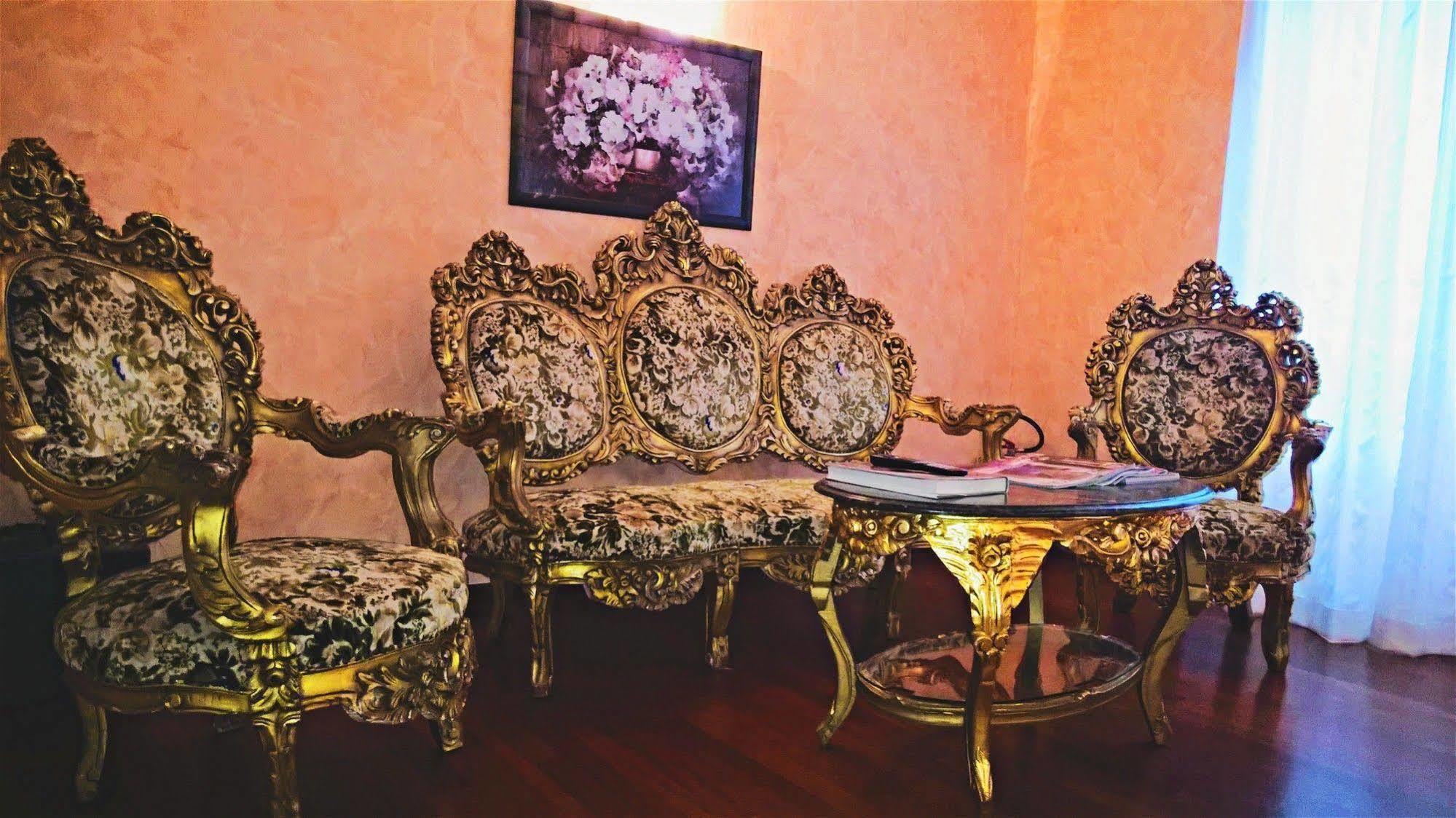 Hotel Villa Adele チェッレ・リーグレ エクステリア 写真